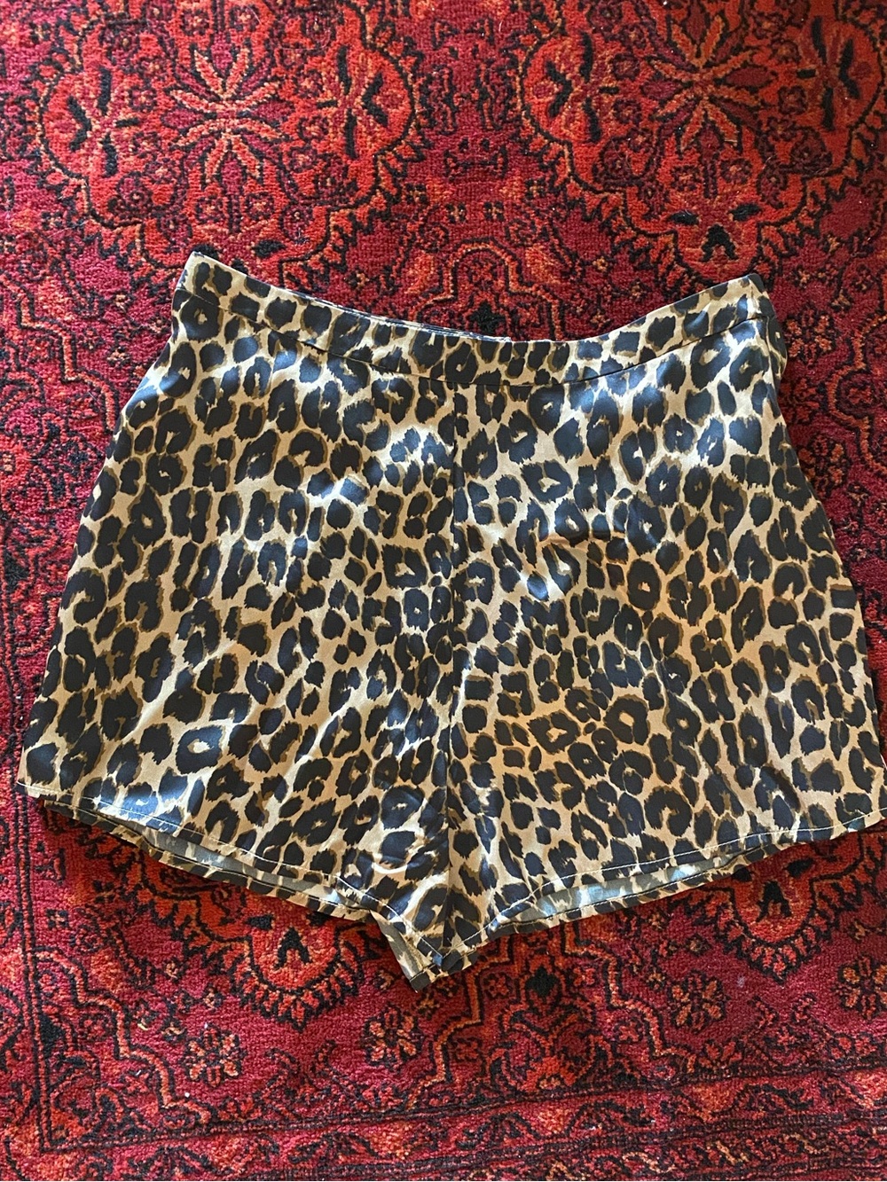 Reformation Chloe 100% silk short in Leo, 2